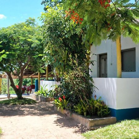 Complexo Alemanha - Vilanculos Backpacker Eksteriør billede